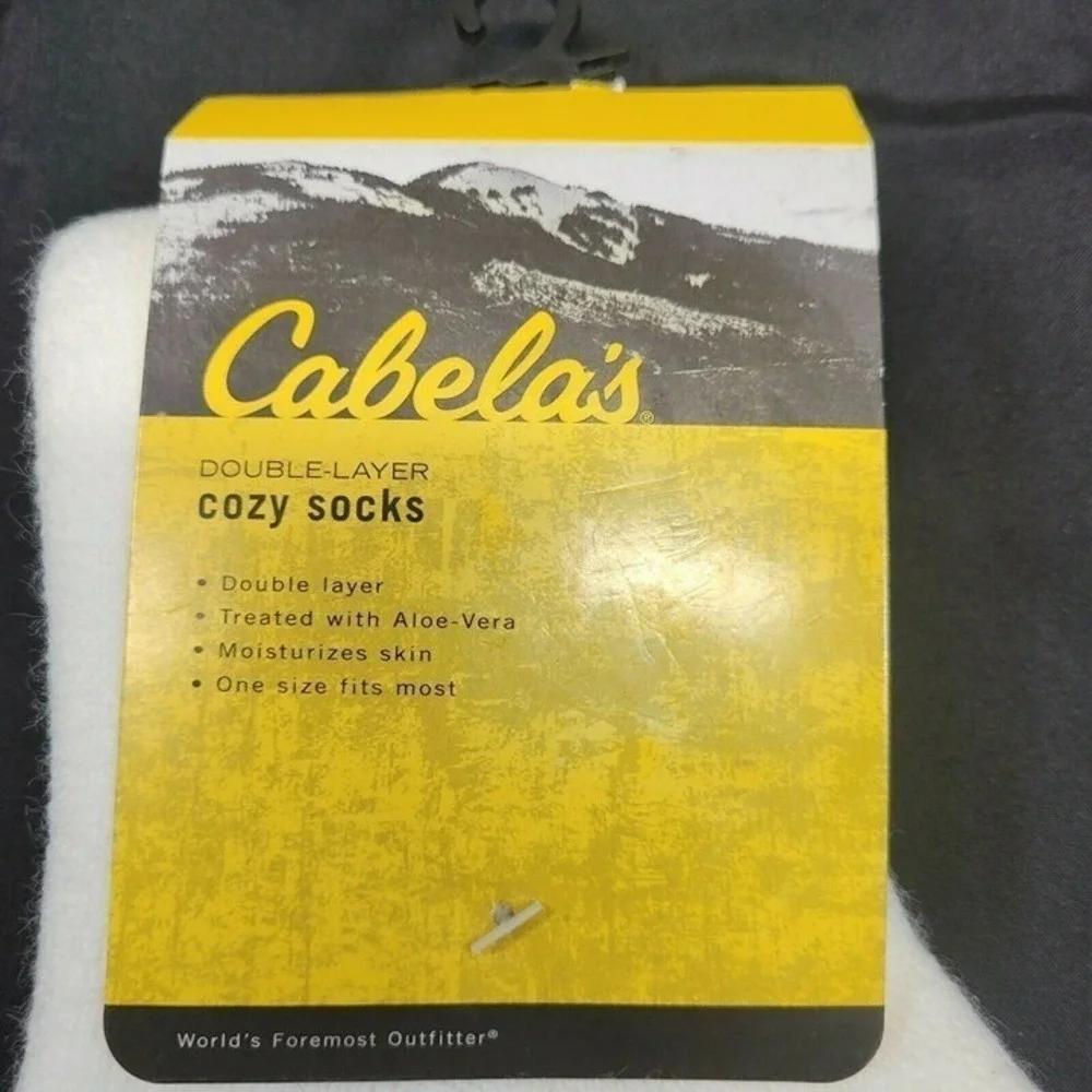 Cabelas Double Layer Cozy Socks Womens One Size White‎ Reindeer Aloe Infused 7in